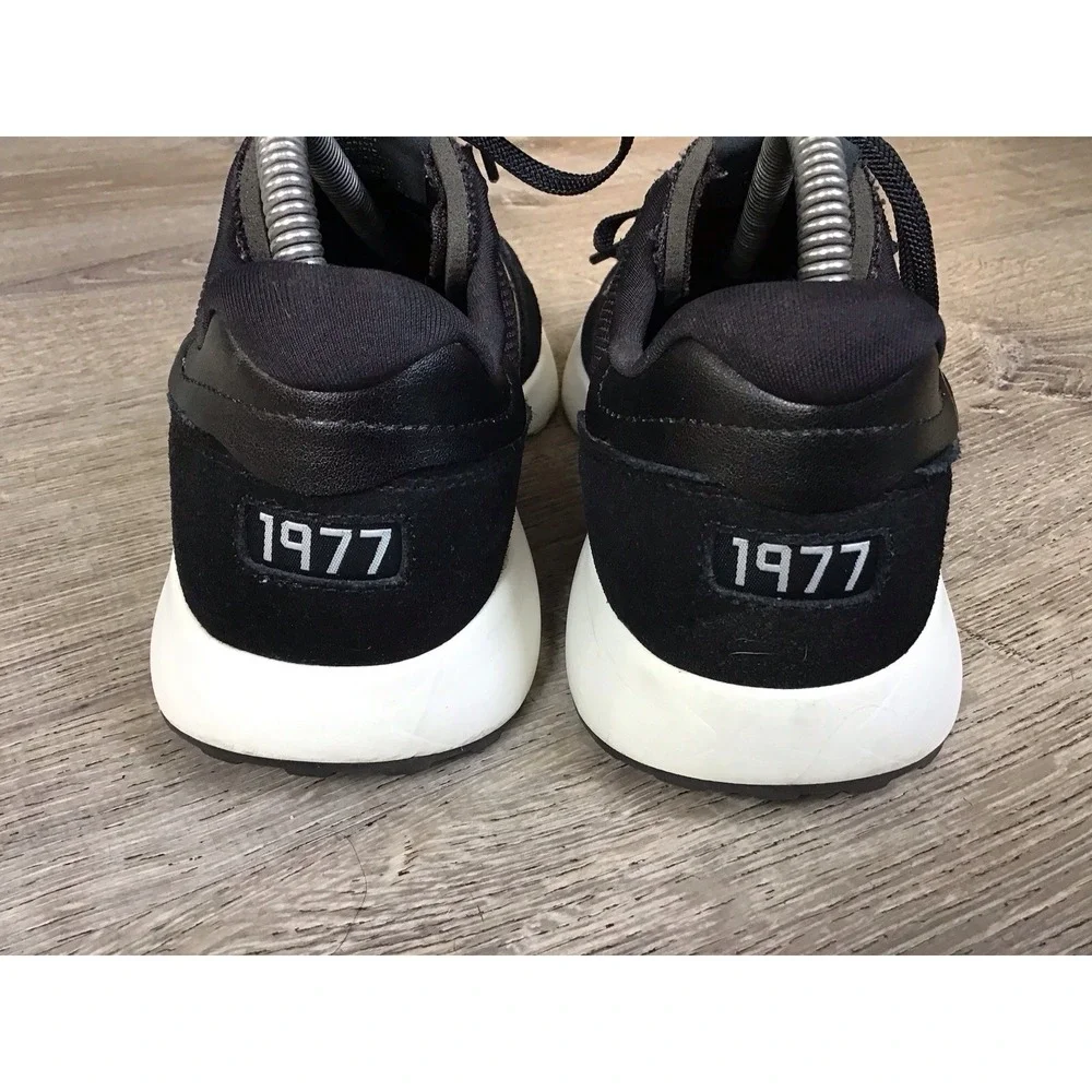 Le Tigre Racer 77 Retro Style Sneakers Black/Silver Women's Size 8.5 Shoes